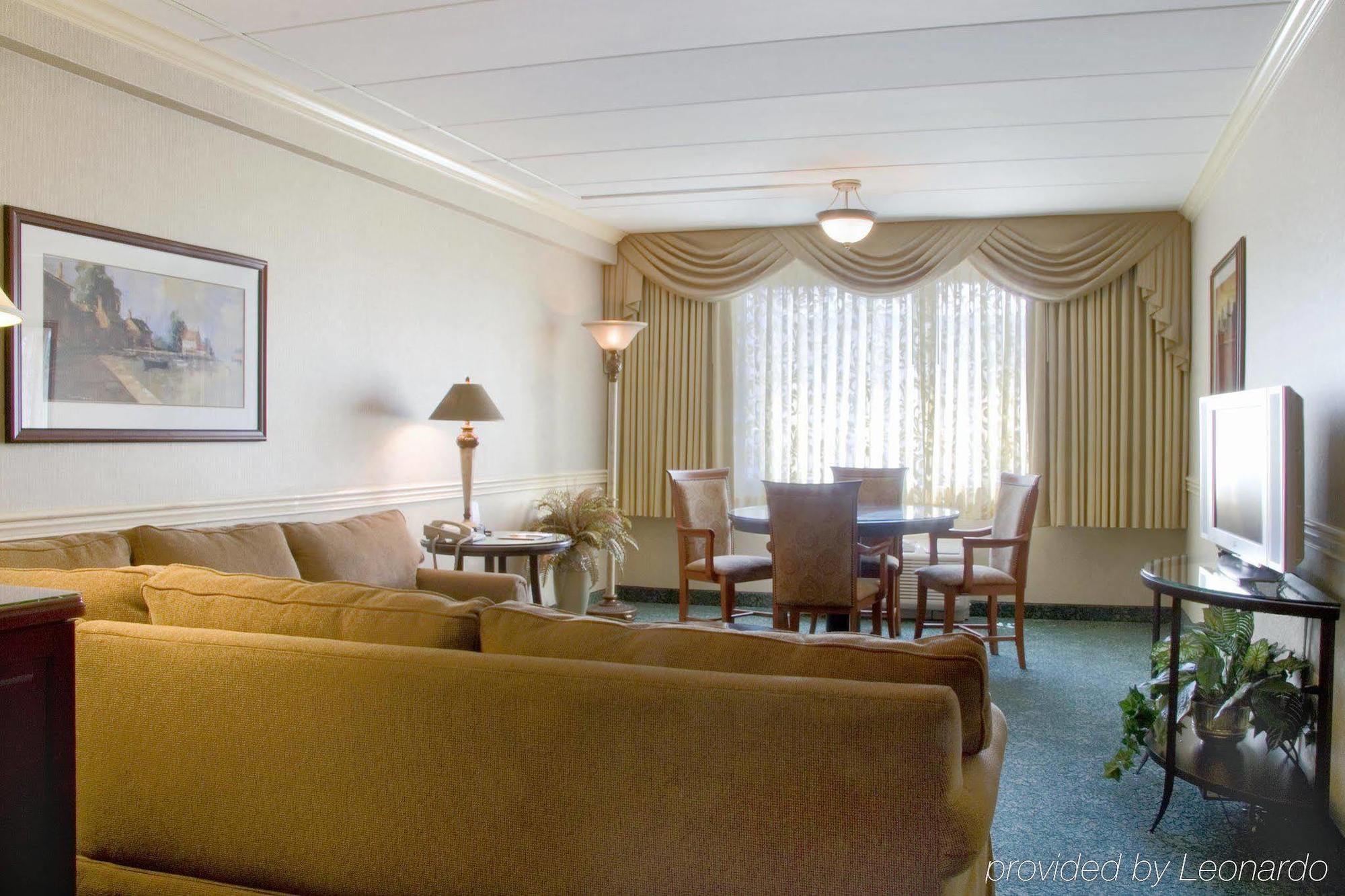 Doubletree By Hilton Chicago/alsip Alsip
